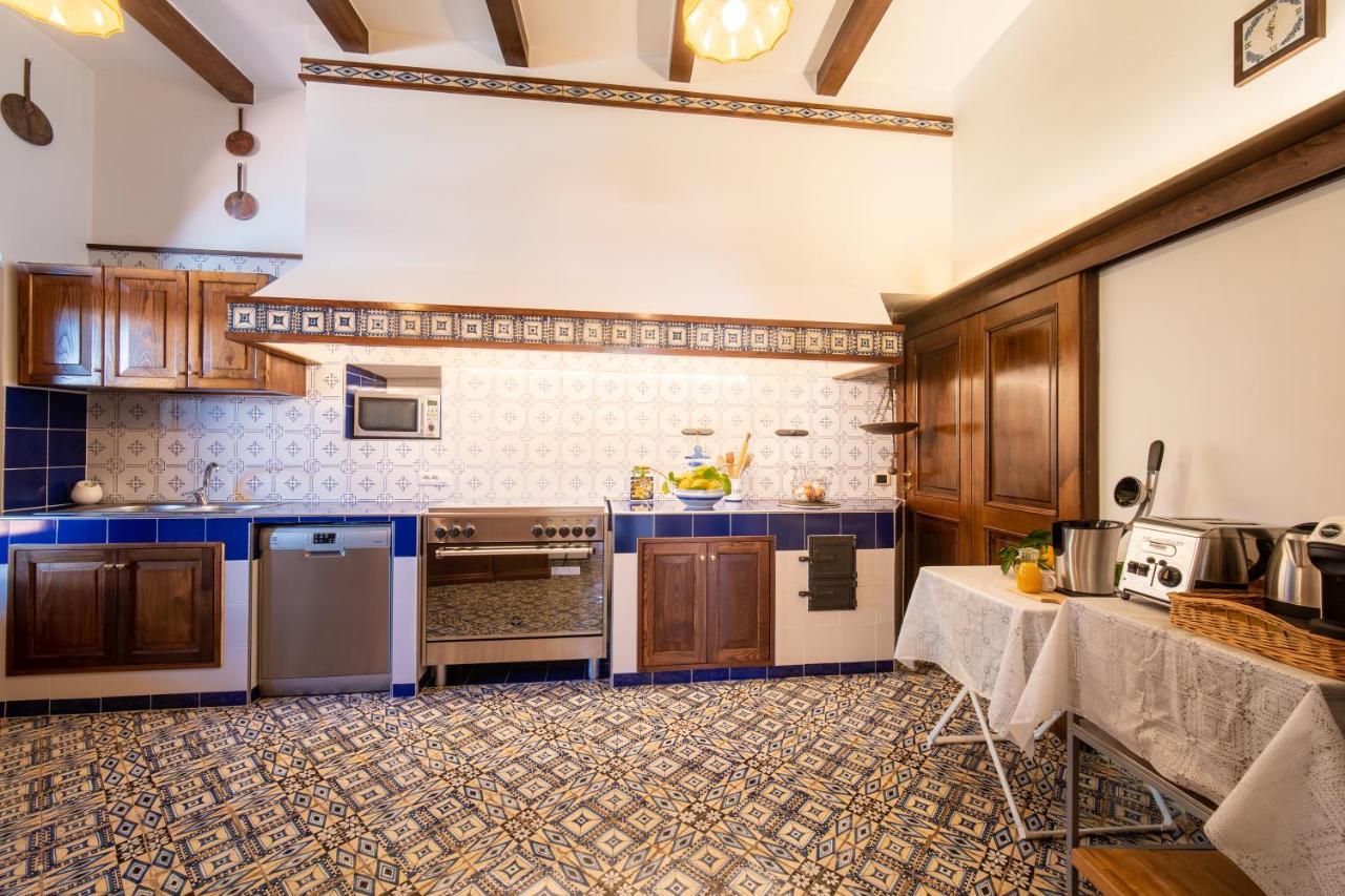Villa Carolina Sorrento Private Heated Pool And Sea View 外观 照片