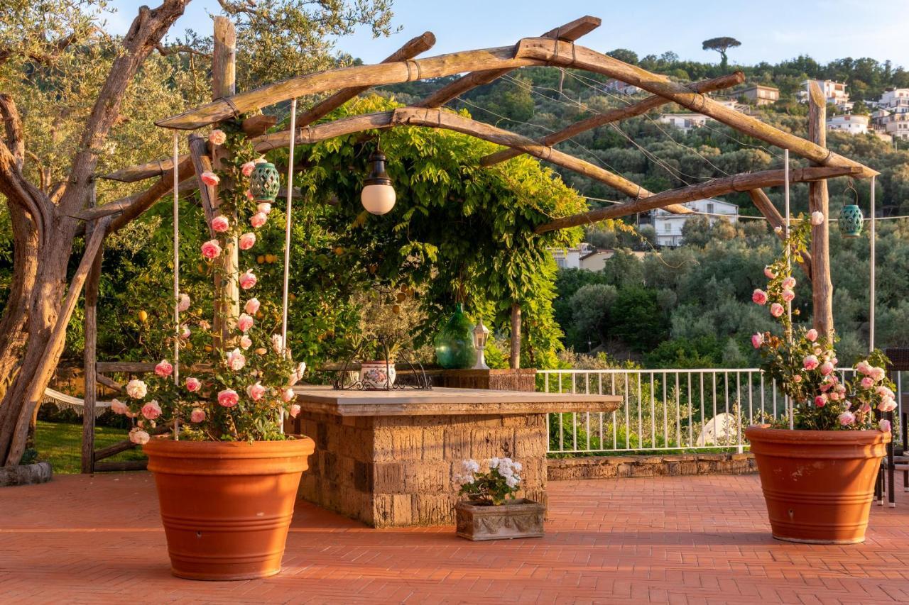 Villa Carolina Sorrento Private Heated Pool And Sea View 外观 照片