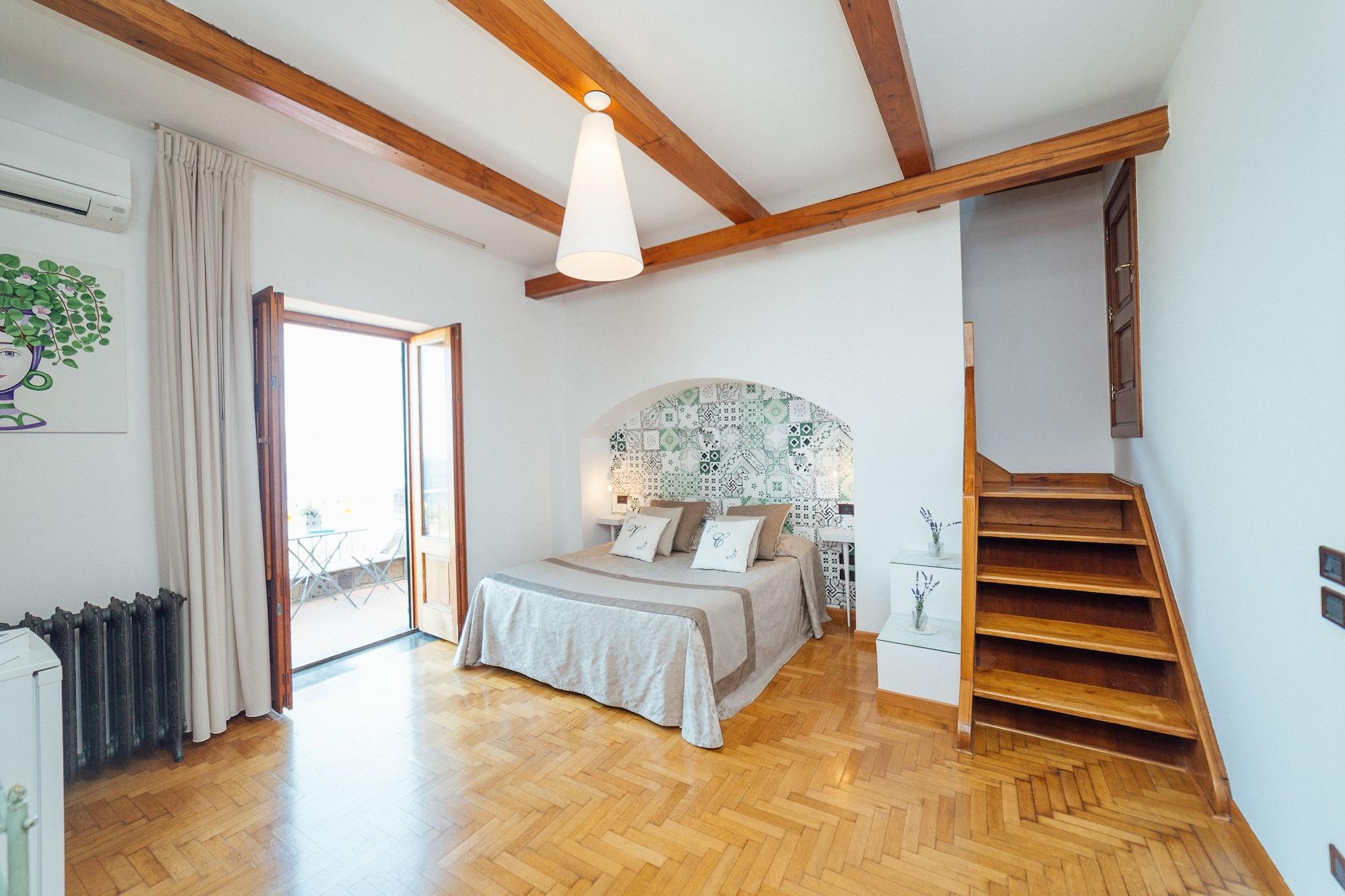 Villa Carolina Sorrento Private Heated Pool And Sea View 外观 照片