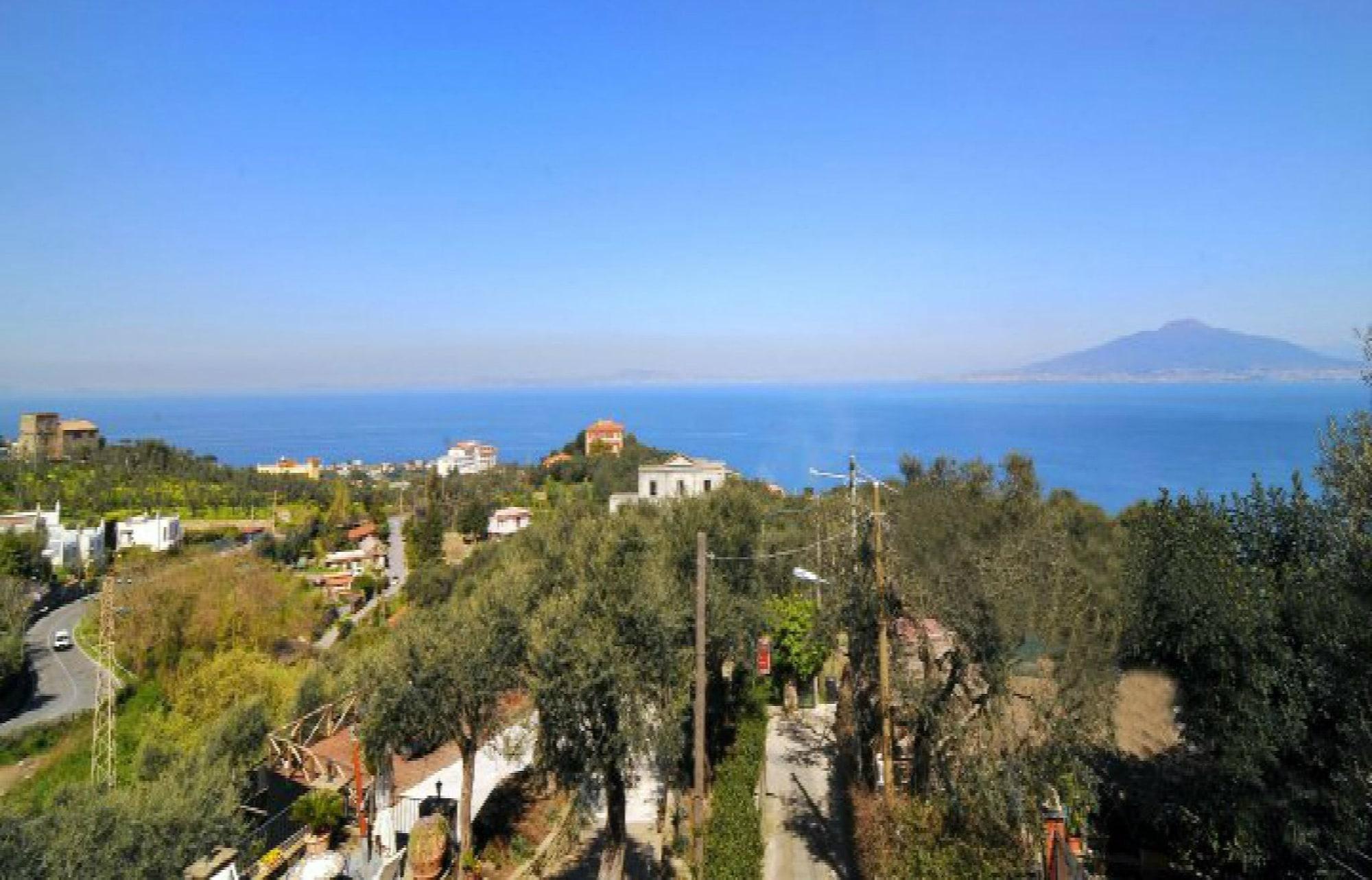 Villa Carolina Sorrento Private Heated Pool And Sea View 外观 照片